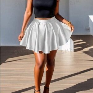 SHEIN SXY Plus Size Women's Silver Coated Half-Length Skirt